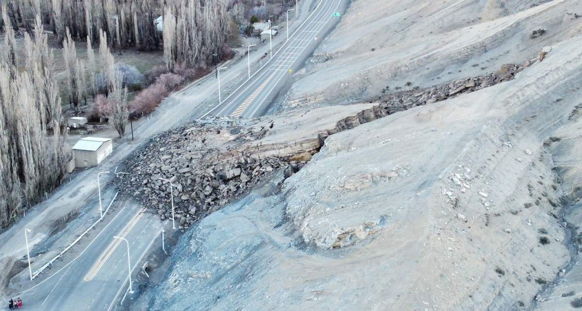 Derrumbe del Cerro de la Virgen. Fuente: (Diario Río Negro)