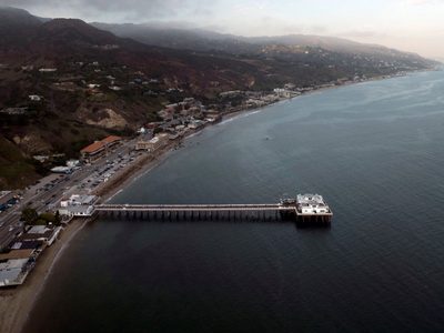 Sismo estremece zona de Los Ángeles, sacudiendo muelle y moviendo rocas