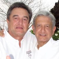 Graban a Pío López Obrador recibiendo dinero supuestamente para campaña de 2018