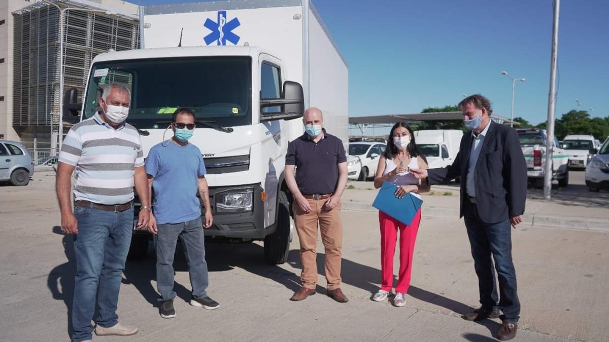 Funcionarios del Ministerio de Salud en el encuentro. Fuente: (@PeveAndrea)