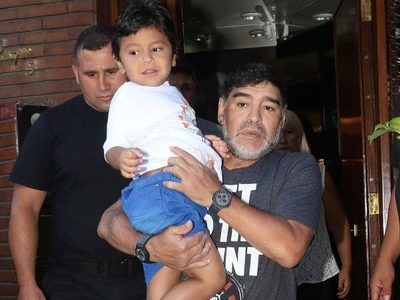 "Alta traición": el ADN de Dieguito Fernando podría generar un escándalo entre los hijos de Maradona