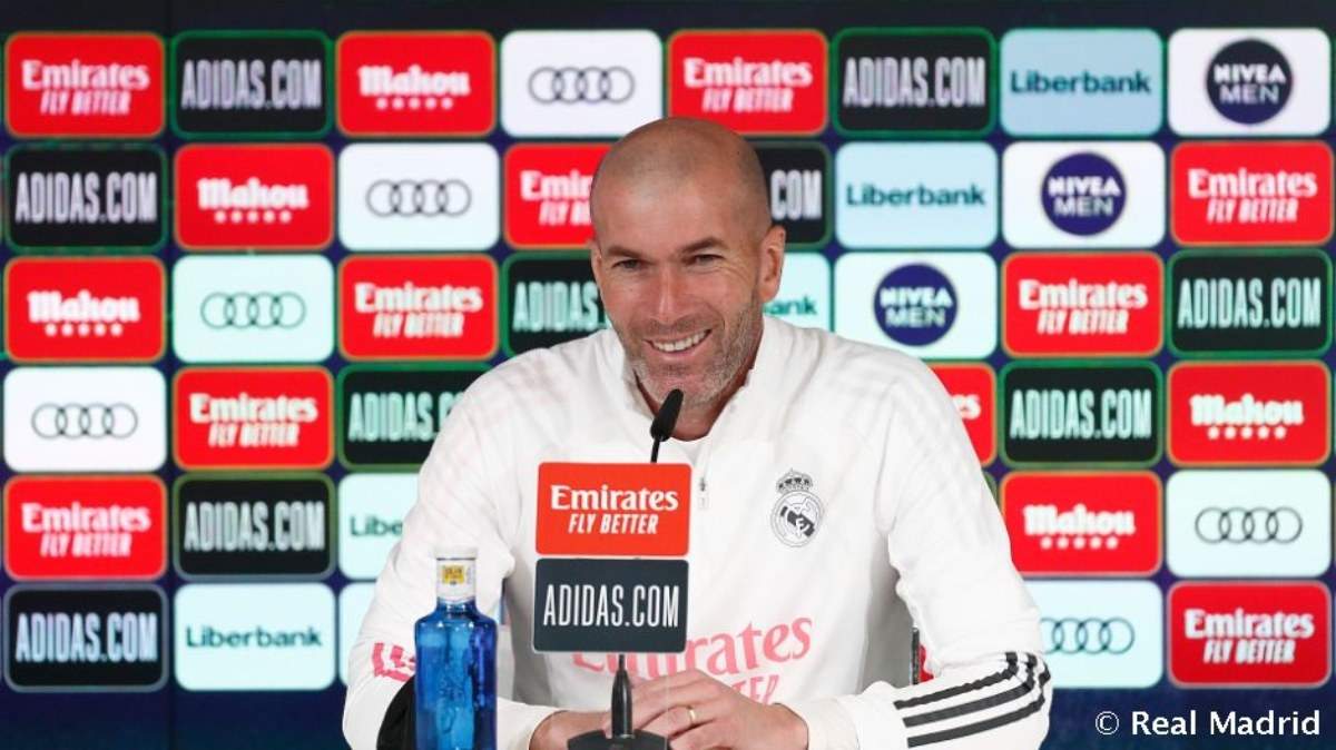 El técnico y exjugador Zinedine Zidane
