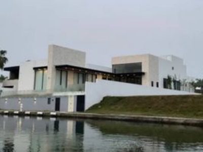 Cuestionan a Nahle por propiedad de lujo en Boca del Río: “Yo no me enredo en broncas”, responde