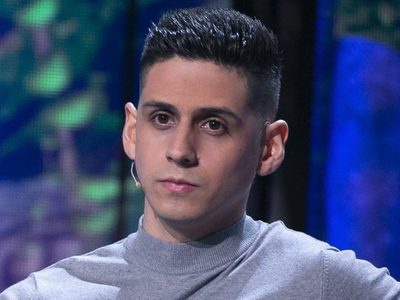 Ante las críticas de que es un holgazán y un mantenido, Christofer no se quedó callado