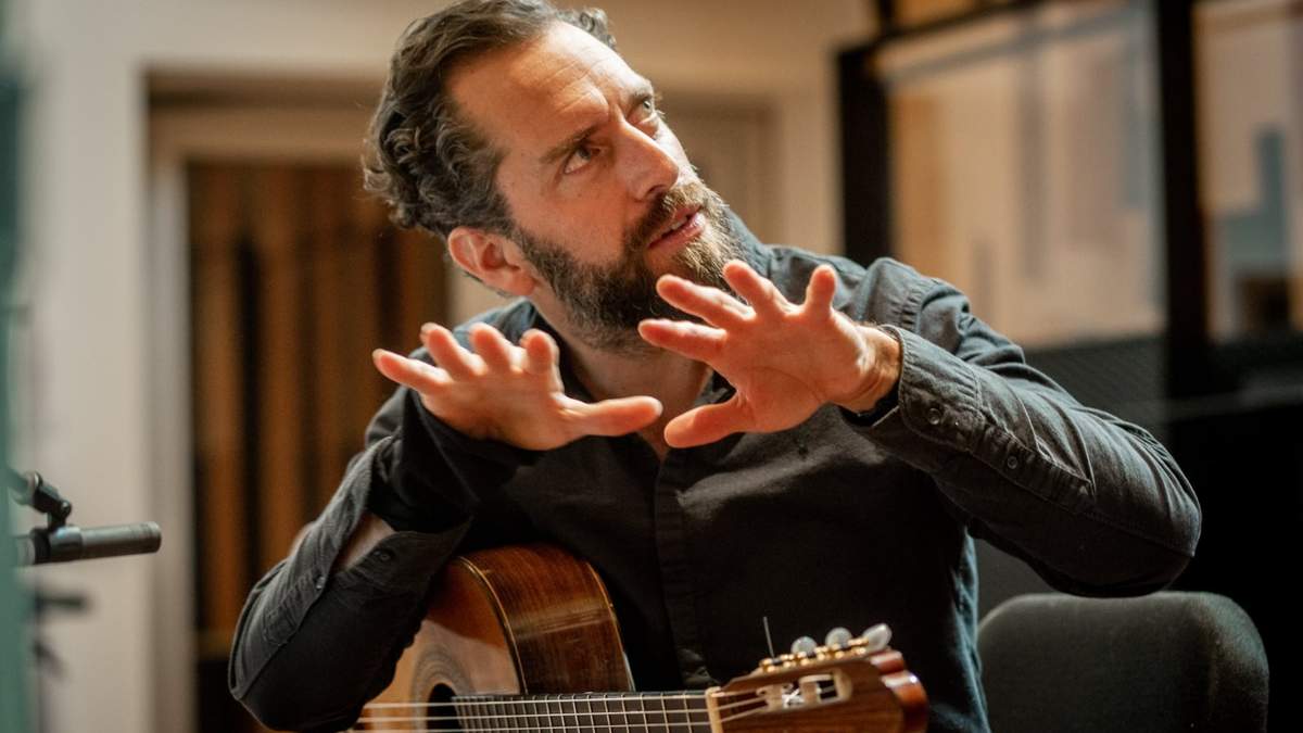 Guitarrista y compositor mexicano-italiano, Giovanni Piacentini