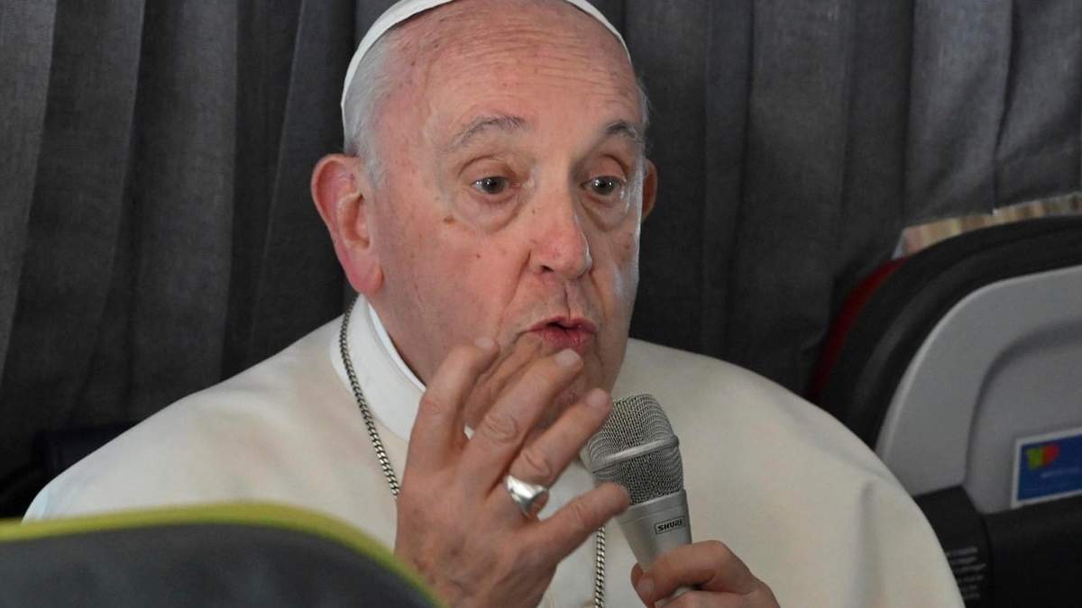 El Papa también deploró lo que llamó “la propaganda partidista y la reducción de las relaciones humanas a meros algoritmos”
