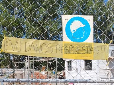 Vecinos exigen que el IPVU de respuestas por la paralización de 61 viviendas