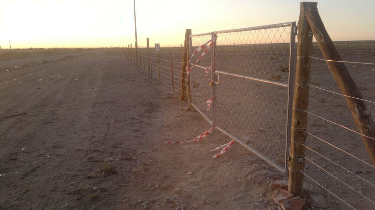 Vecinos de Centenario esperan hace diez años los servicios. Fuente: (CoopcastrorendoNqn)