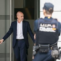 Fiscalía española pide dos años y medio de cárcel para Luis Rubiales por el caso Jenni Hermoso