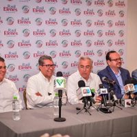 Monreal llama a frenar propaganda de "corcholatas" y advierte que es ilegal