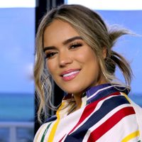 Karol G sorprende con fotografía junto a una famosísima cantante. ¿De quién se trata?