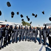 Se graduaron por primera vez más mujeres que hombres de la Universidad de Policía de la CDMX