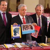 Semar y Sedena distribuyen libros para cumplir con cobertura; va en 80%