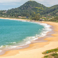 Del choclo a los churros: cuánto cuesta pasar en un día completo de playa en Brasil
