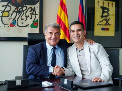 Rafa Márquez renueva como técnico del Barça Atlètic hasta 2025