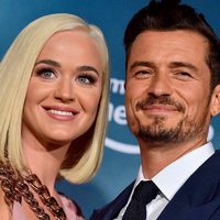 ¿No había otra ropa? Katy Perry y Orlando Bloom fueron vistos vestidos así en Praga ¡Llamativos!