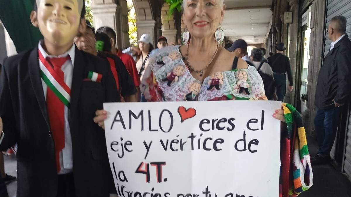 Simpatizantes de López Obrador en el Zócalo