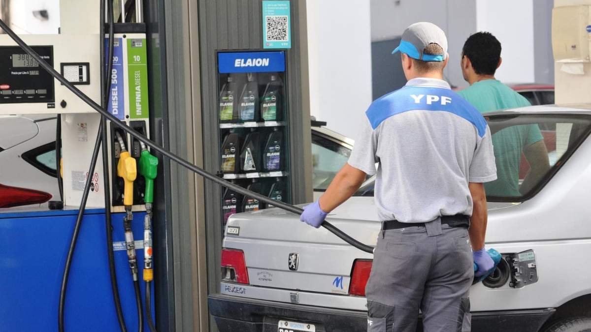 YPF aumentó un 4,5% los combustibles. (Fuente: Twitter)