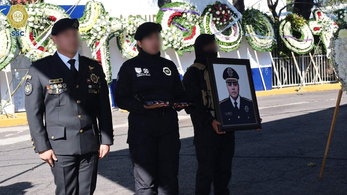 Homenaje al policía Josué Daniel Báez Rojas, fallecido en la balacera
