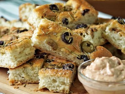 Focaccia sin amasar y libre de gluten: preparala sin culpa para comer algo rico y rendidor