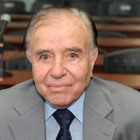 "Está luchándola": la salud de Carlos Menem enfrenta su peor prueba