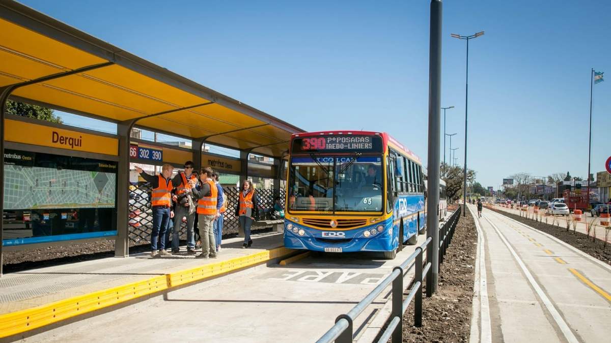 Metrobus (foto: Presidencia).