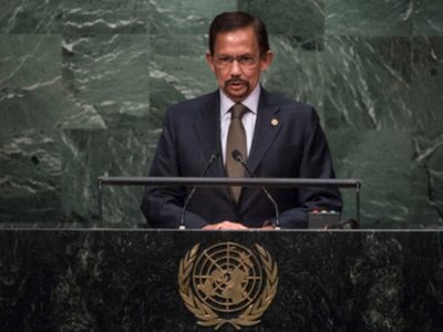El sultán de Brunei: del hombre más rico del mundo, al más retrógado