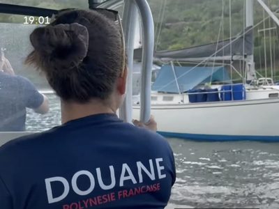 Francia anuncia “decomiso histórico” en narcovelero con droga procedente de México