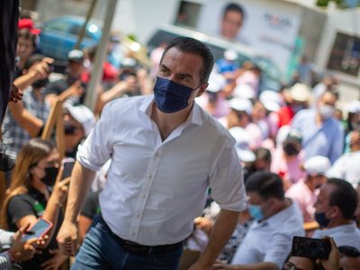 Adrián de la Garza denuncia que la FGR lo quiere meter a la cárcel