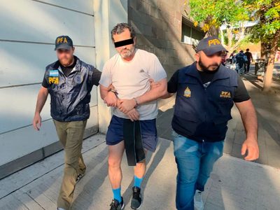 Detienen en Argentina al contralmirante Fernando Farías por caso de huachicol fiscal