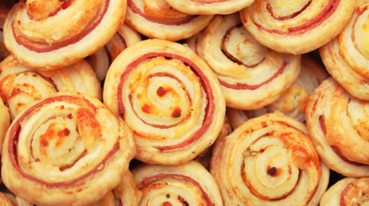 Rolls de jamón y queso. Fuente: (Infoagro)