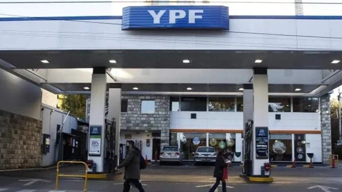 Se autorizó el aumento en los precios de los combustibles en todo el país. Fuente (redes sociales)