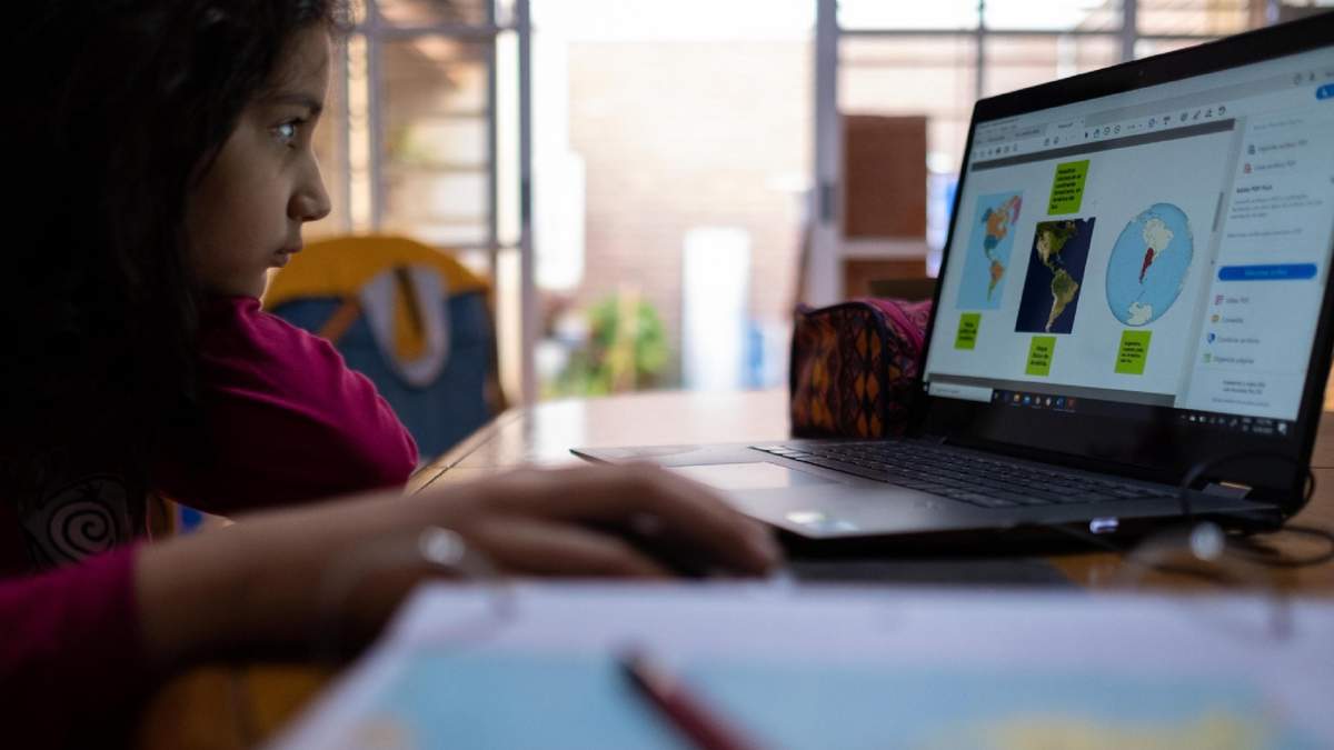 Clases virtuales. Fuente: (Twitter)