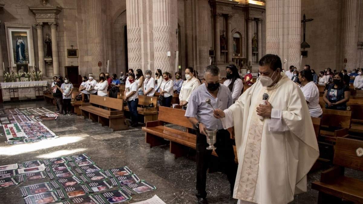 La iglesia, en su propia campaña