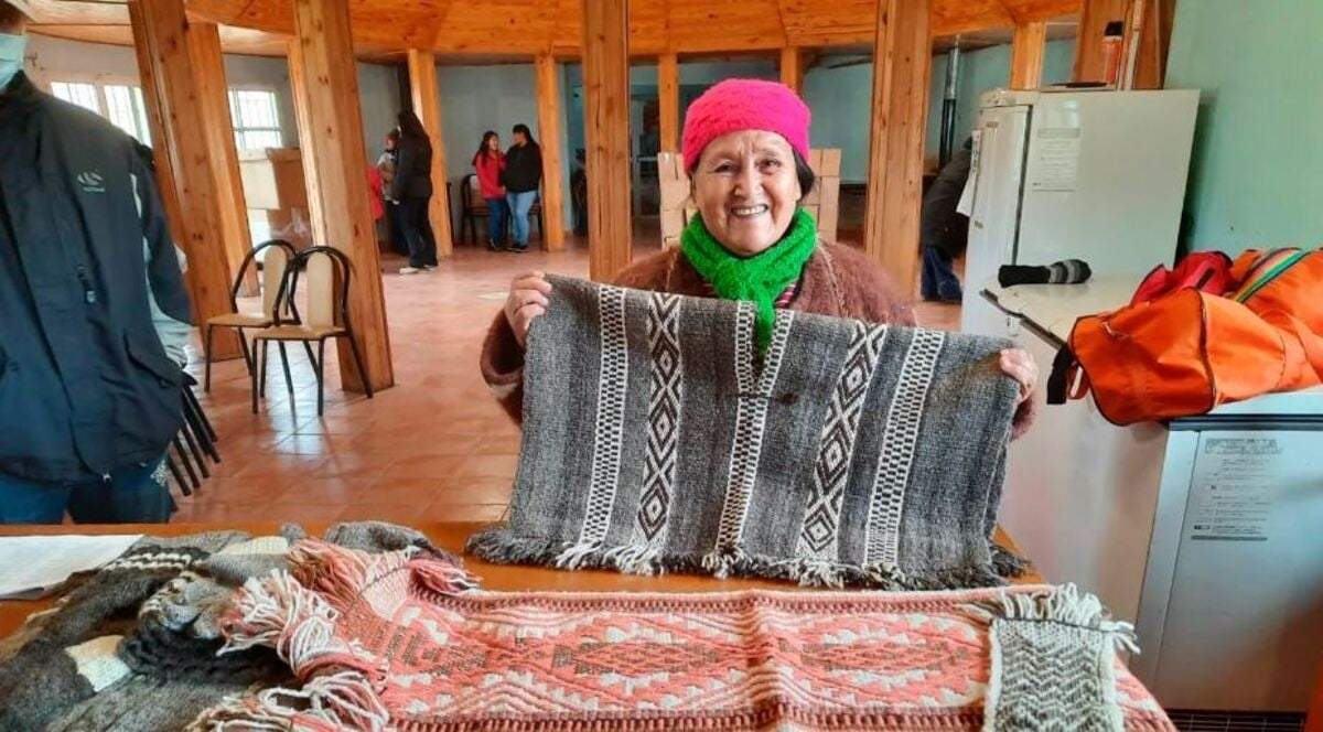 Casa de Artesanías Neuquinas es un espacio emblemático y el lugar de compra en Ruca Choroy. Fuente: (Facebook)