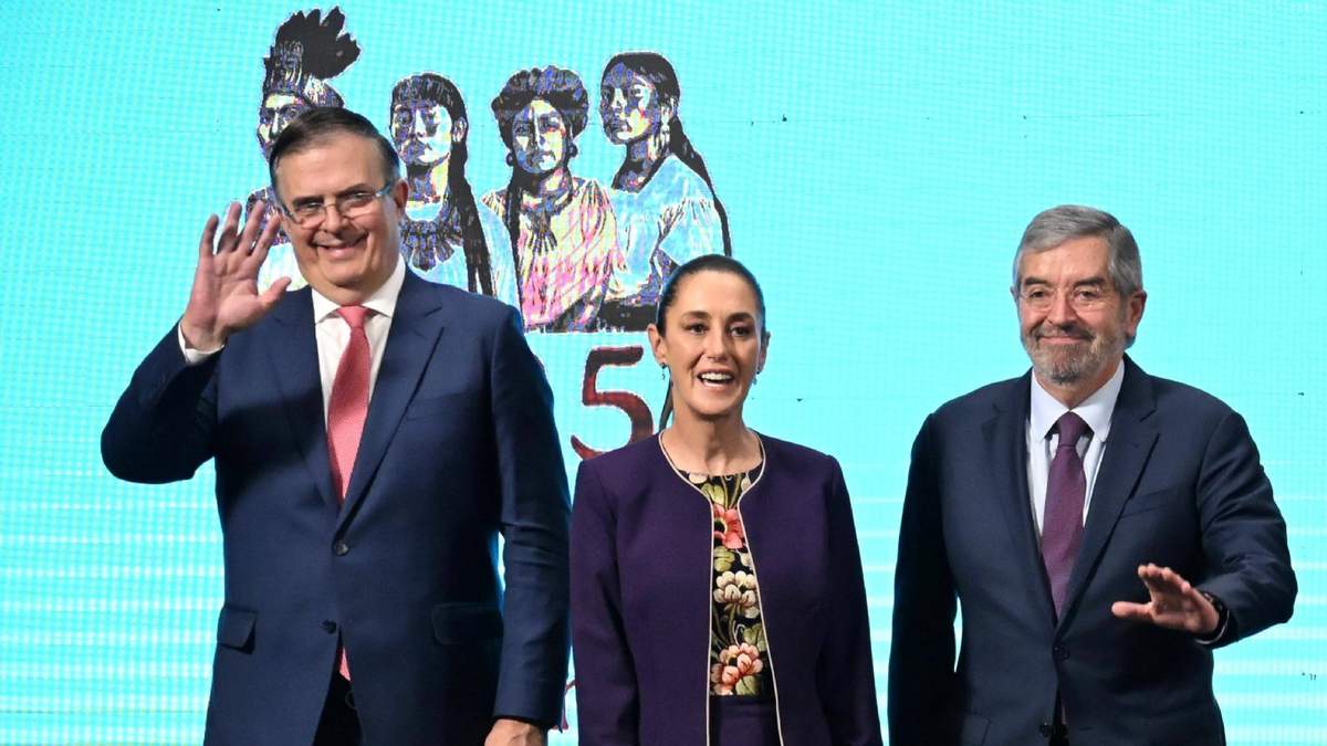 Marcelo Ebrard, Claudia Sheinbaum y Juan Ramón de la Fuente en la conferencia mañanera