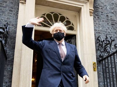 Abandonar ahora a Ucrania sería "moralmente repugnante": Johnson