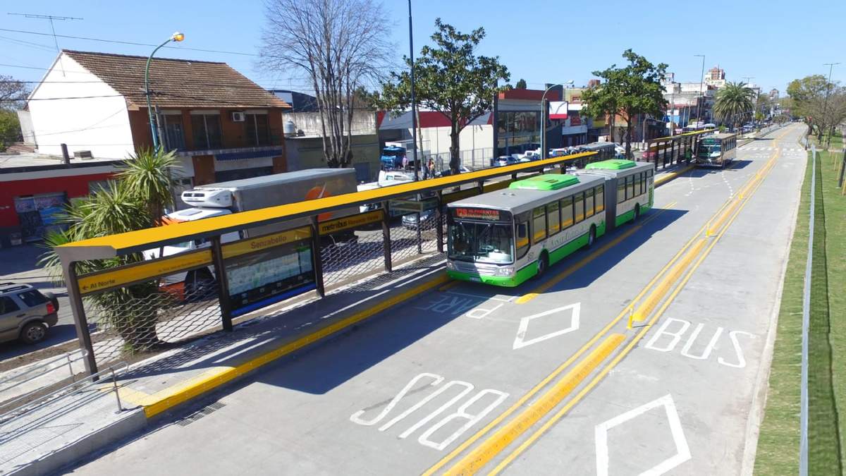 Una estación del Metrobús de Neuquén. Fuente: (Twitter)