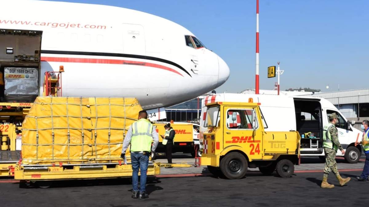 Arribo de vacunas al Aeropuerto Internacional de la Ciudad de México (AICM)