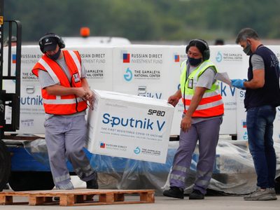 Ya no hay barreras para el registro de la Sputnik V ante la OMS, según el ministro de Salud de Rusia
