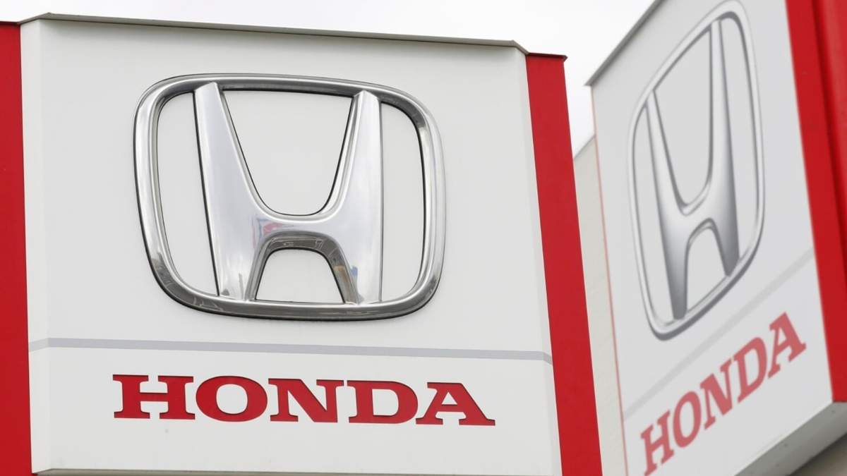 En esta imagen de archivo, el logo de Honda Motor Co. fotografiado en Tsukuba, al noreste de Tokio