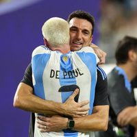 El insólito pedido de Scaloni a De Paul en medio de los festejos de la Selección Argentina