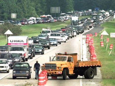 Evacuaciones masivas en Florida tras un derrame de aguas residuales