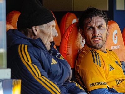 Sorprendió a los hinchas: la decisión de Leandro Paredes luego del fallecimiento de Miguel Ángel Russo