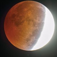 Impactante eclipse lunar: mirá cómo se vio en Neuquén