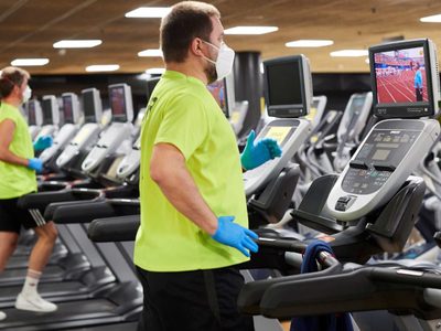 Pese al aumento de casos de coronavirus, Paraná reabre los gimnasios durante la cuarentena