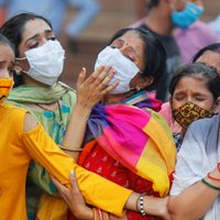 Crece la desesperación en India: más de 4.000 muertes por coronavirus en un día