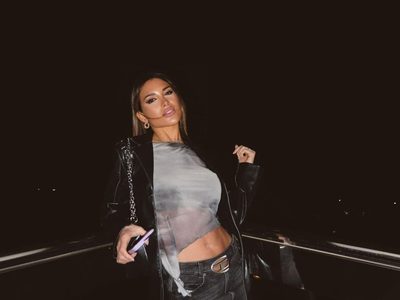 Agustina Gandolfo, la pareja de Lautaro Martínez, derrocha estilo con las botas que todas queremos esta temporada