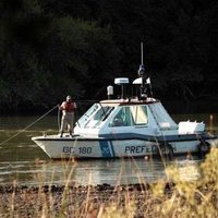 Búsqueda frenética de un joven desaparecido en el río Negro