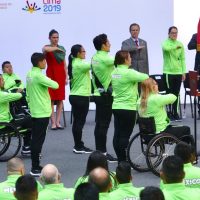 López Obrador promete apoyos para atletas de Parapanamericanos